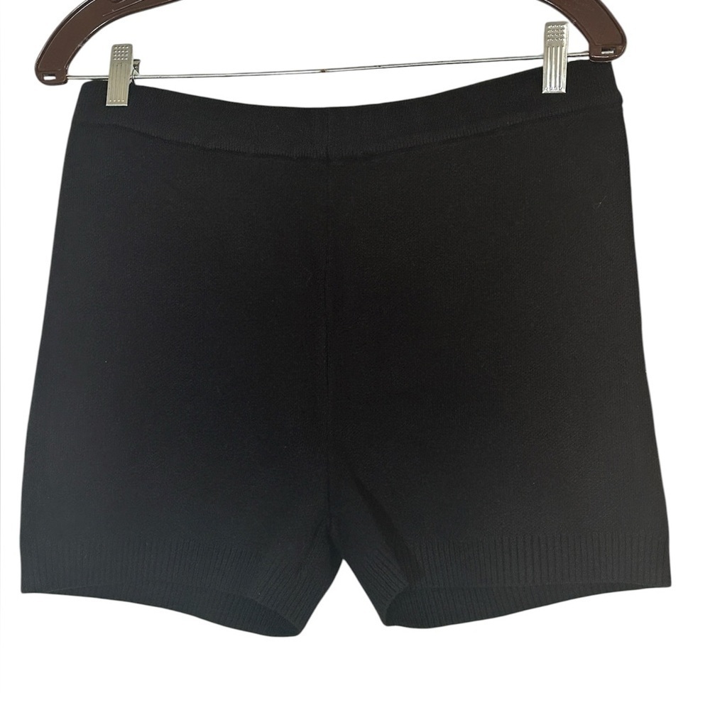 NWT Forever 21 Black Knit Pull On Shorts. Retail $19.99